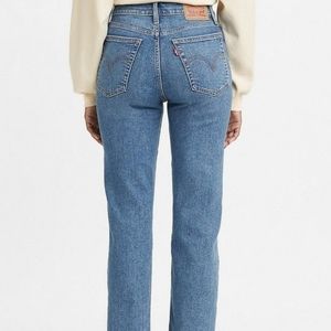 Levi's wedgie straight women's 29